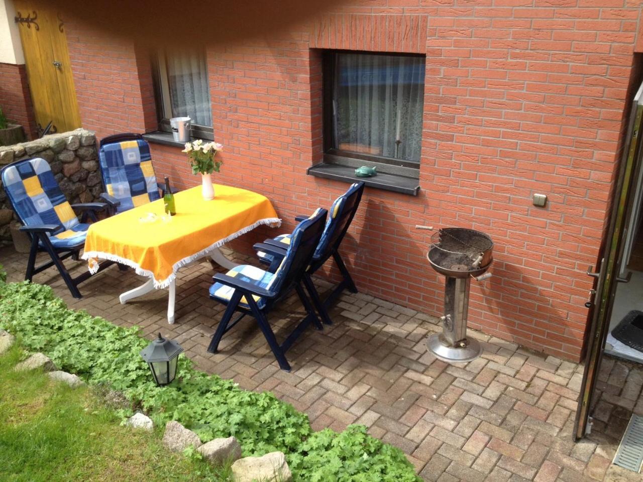 Gaestehaus Am Fischerweg Lauterbach (Rugen) Exterior foto