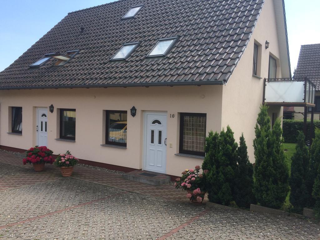 Gaestehaus Am Fischerweg Lauterbach (Rugen) Exterior foto